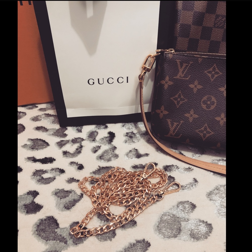 ✨LAST ONE✨[boutique] gold crossbody chain - Picture 8 of 8
